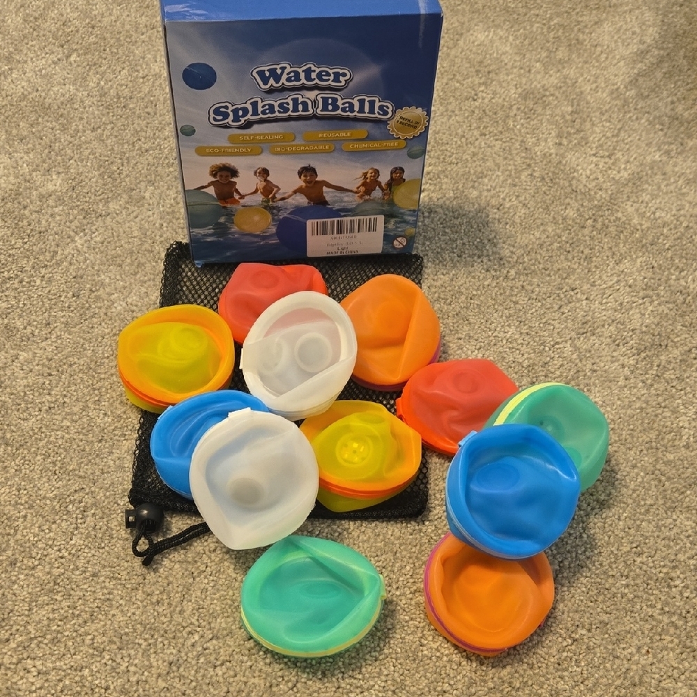 Light Up Water Splash Balls 12ct